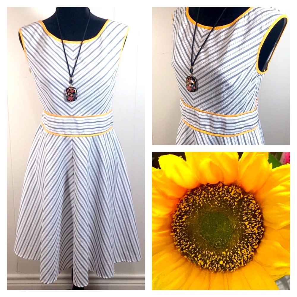 LONDON STYLE VTG Gray stripe Fit Flare Dress  12